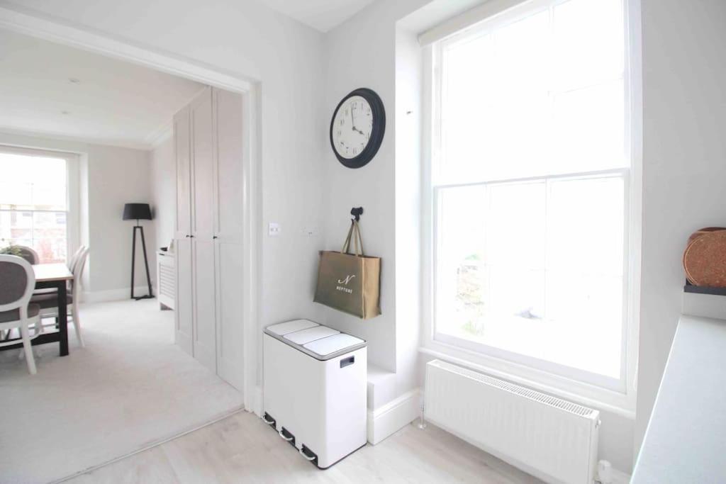Beautiful Top Floor Clifton Apartment Bristol Extérieur photo