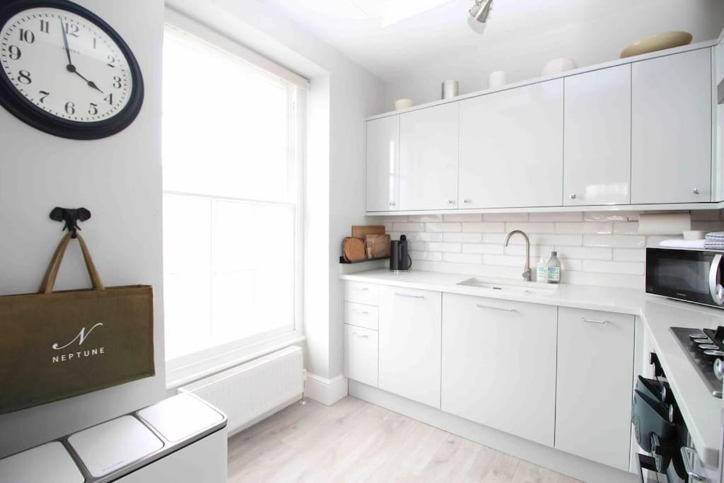 Beautiful Top Floor Clifton Apartment Bristol Extérieur photo